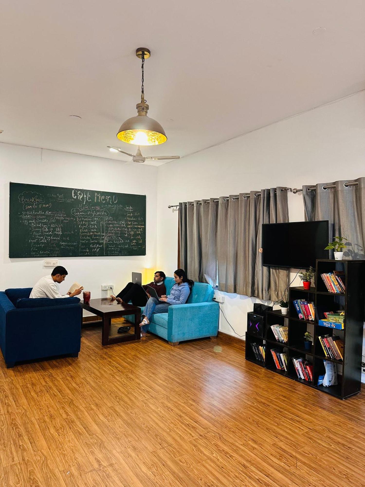 A Sleepy Fox Hostel Új-Delhi Kültér fotó