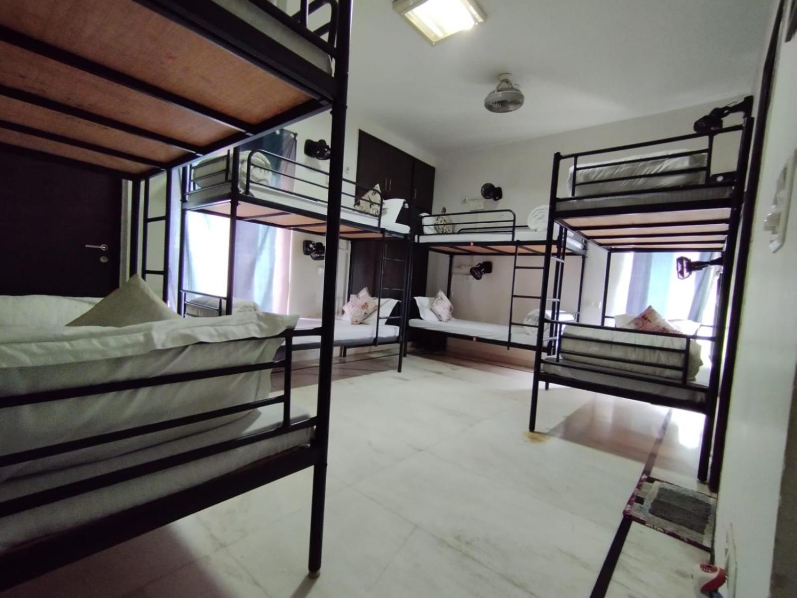 A Sleepy Fox Hostel Új-Delhi Kültér fotó